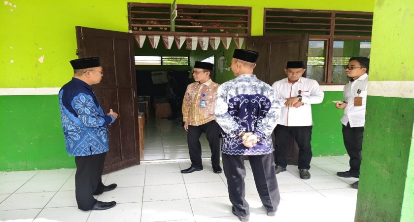 Komitmen Jaga Mutu Asesmen, MTsN 1 HST Terima Monev ASAT dari Tim Penmad Kanwil Kemenag Provinsi Kalsel