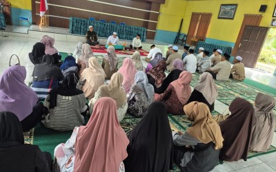 Perkuat Spirit Keilmuan, MTsN 1 HST Gelar Kajian Ramadhan 1447 H
