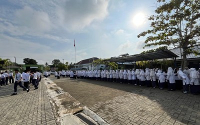 Tumbuhkan Karakter Pemaaf, MTsN 1 HST Gelar Halal Bihalal