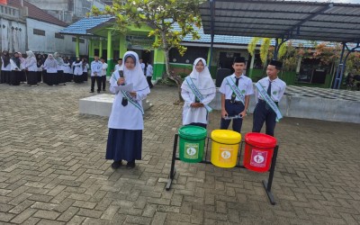 Dorong Siswa Peduli Lingkungan, MTsN 1 HST Gelar Sosialisasi Pemilahan Sampah